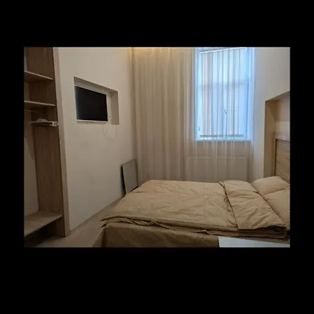 Centre Apartment *